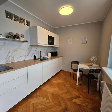 Apartament Swietojanska 104